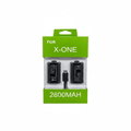 Xbox One 2800mAh rechargeable battery pack in green packaging on white background